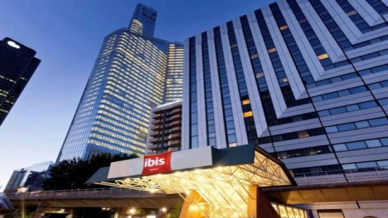 Ibis la Defense 3*/ Ibis Paris Porte d `Orleans 3*