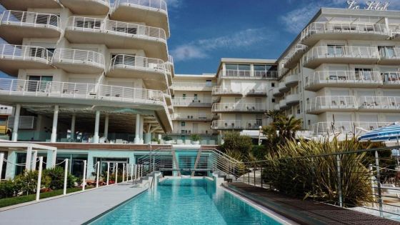 Hotel Le Soleil или подобен