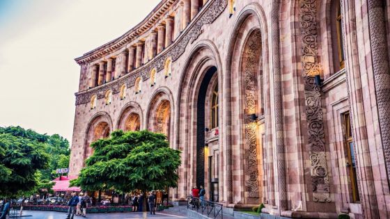 Настаняване по програмата