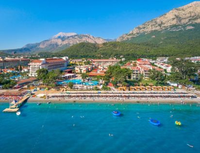 CRYSTAL AURA BEACH RESORT & SPA